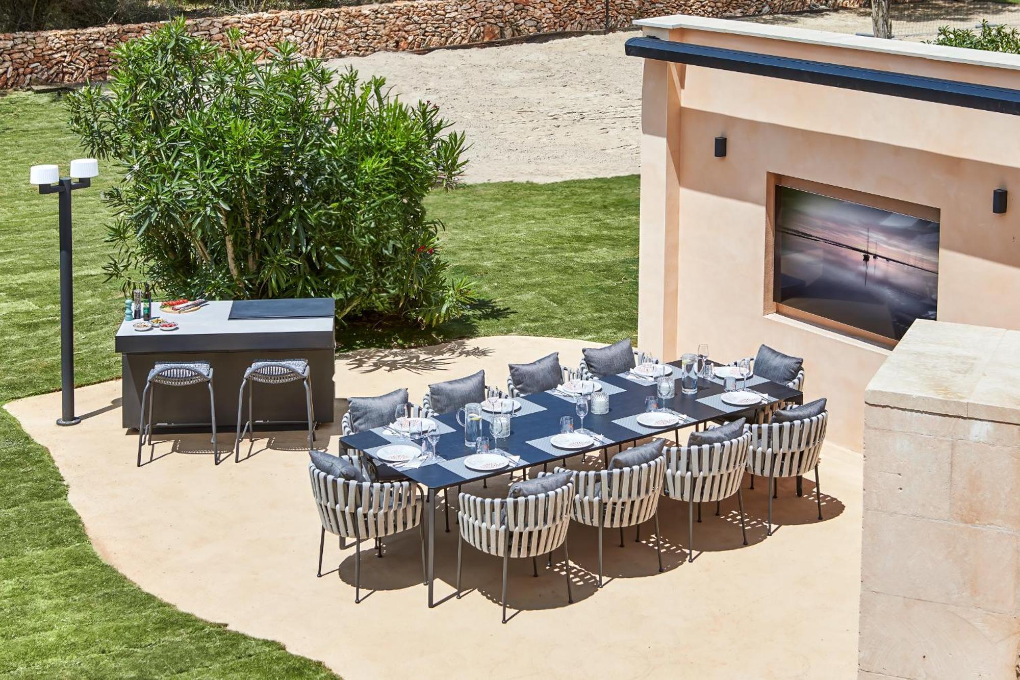 Super Luxury Biggest Pool Mallorca's * Ses Salines (Mallorca)
