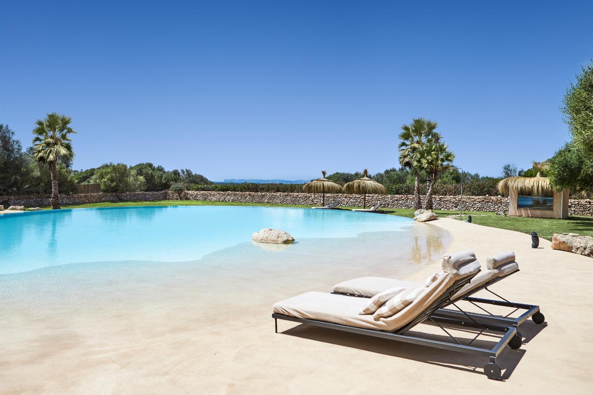Super Luxury Biggest Pool Mallorca's * Ses Salines (Mallorca)
