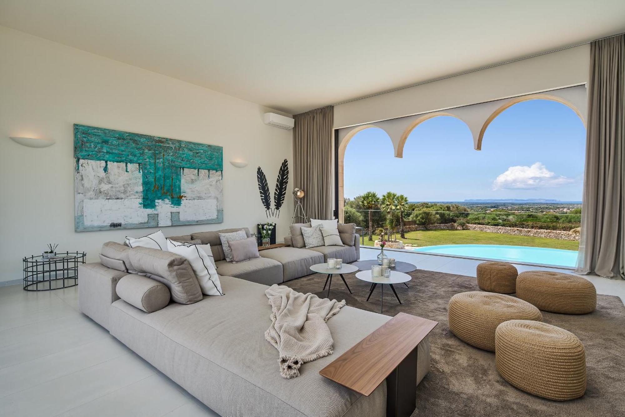Super Luxury Biggest Pool Mallorca's * Ses Salines (Mallorca)