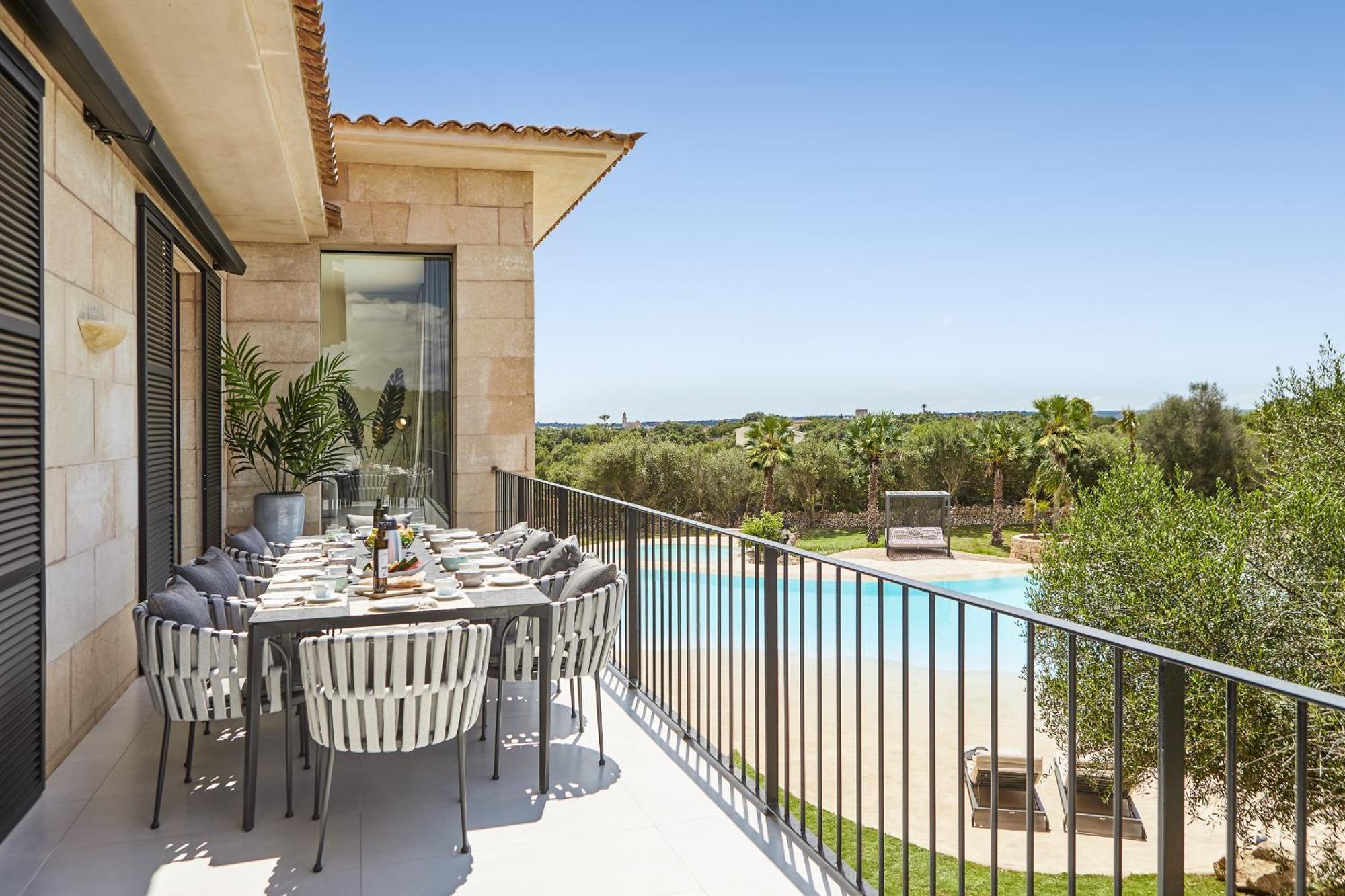 Villa Super Luxury Biggest Pool Mallorca's *